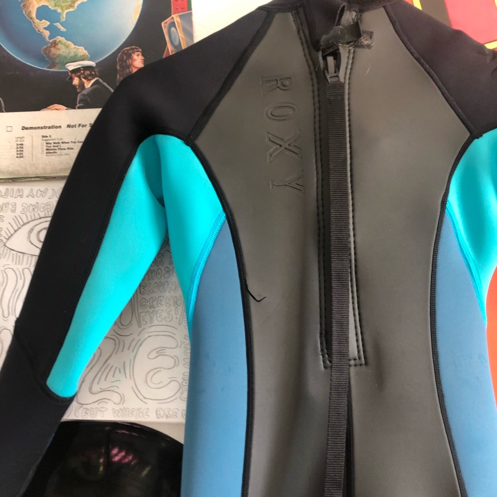 Roxy Wetsuit - Picture 3 of 4